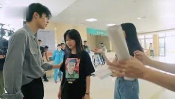 小咪吃瓜爱娱乐,揭秘娱乐圈那些事儿